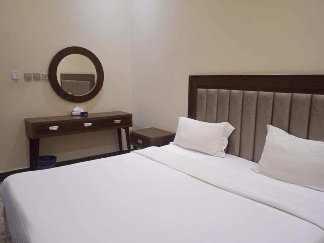 Quiet Rooms 7 Riyadh Exterior photo