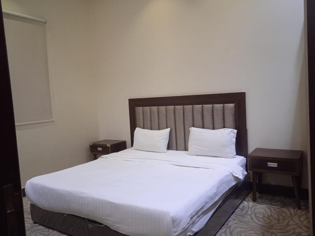 Quiet Rooms 7 Riyadh Exterior photo